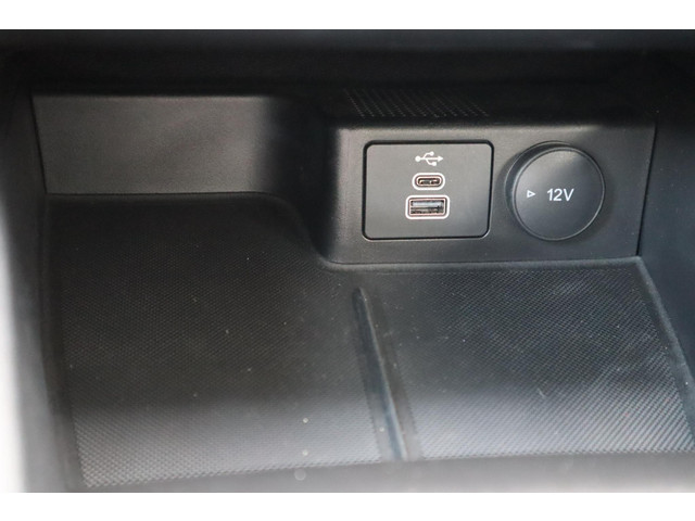 Ford Kuga 2.5 PHEV TITANIUM EL-TREKHAAK EL-STOELEN BLISS P-SENSOREN CAMERA WINTERPACK 4-JR GARANTIE