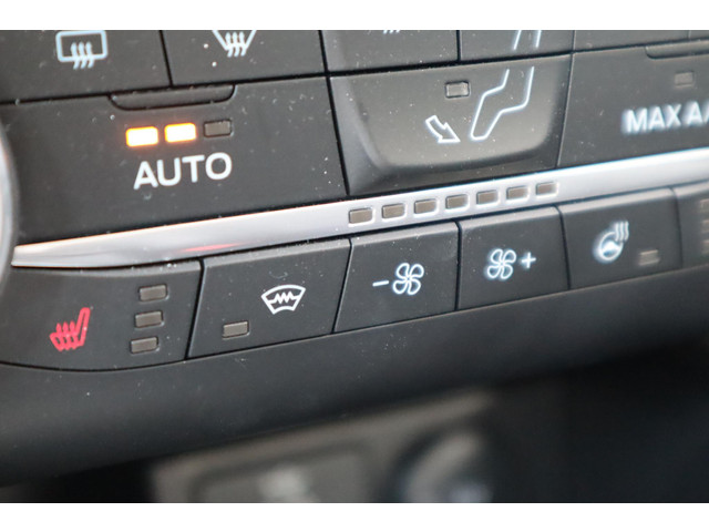 Ford Kuga 2.5 PHEV TITANIUM EL-TREKHAAK EL-STOELEN BLISS P-SENSOREN CAMERA WINTERPACK 4-JR GARANTIE