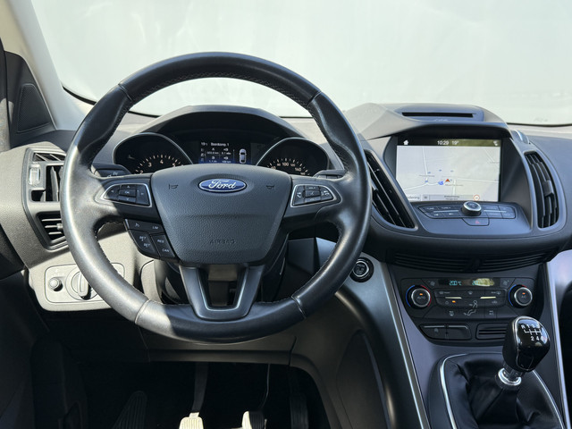 Ford Kuga BWJ 2017 | 1.5T 120PK Trend Ultimate | NWE APK | TREKHAAK | CLIMA | CRUISE | NAVI | LICHTMETAAL | PDC | CARPLAY
