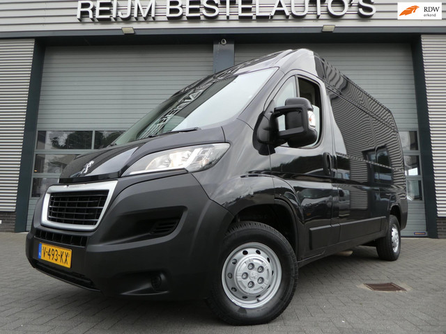 peugeot-boxer-330-2.0-bluehdi-l2h2--euro-6--130pk--airco--camera--3-zits.