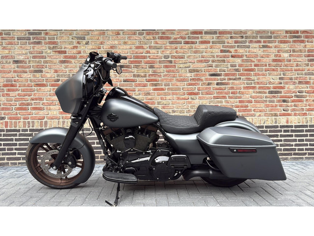 harley-davidson-street-glide-103-flhx-streetglide-cvo