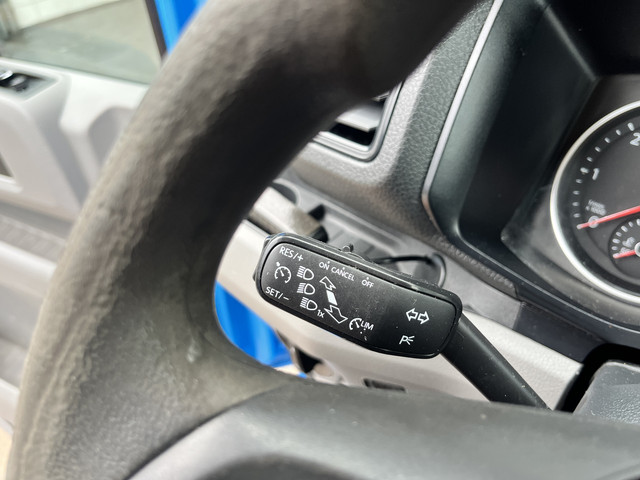 Volkswagen Crafter 35 2.0 TDI L3 DC Airco Cruise controle Euro 6 Pick-up Telefoonverbinding Voorruit verwarming 6-persoons Open laadbak Pick-up p-u