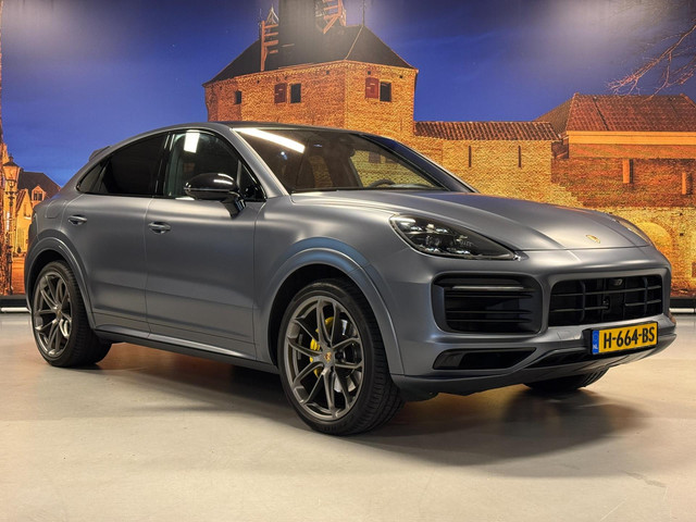 porsche-cayenne-coup-3.0-e-hybrid-sport-chrono-carbon-hud-camera-bose