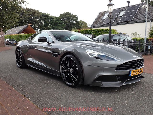 aston-martin-v12-vanquish-6.0-touchtronic-2-2-carbon----bo----1st-owner-