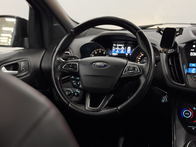 Ford Kuga 1.5 EcoBoost Vignale Pano, Half leder, Navi, Parkeersensoren, Keyless start, Cruise control, Stoelverwarming