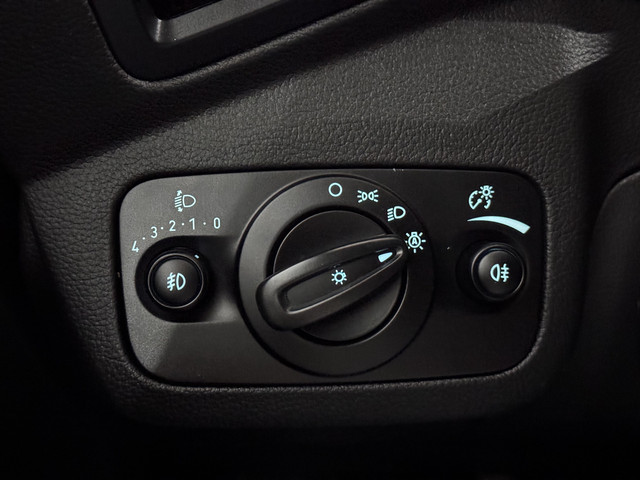 Ford Kuga 1.5 EcoBoost Vignale Pano, Half leder, Navi, Parkeersensoren, Keyless start, Cruise control, Stoelverwarming