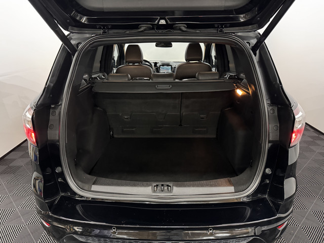 Ford Kuga 1.5 EcoBoost Vignale Pano, Half leder, Navi, Parkeersensoren, Keyless start, Cruise control, Stoelverwarming