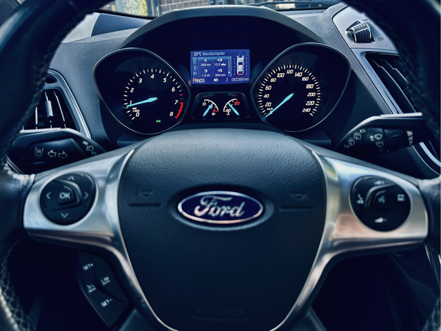 Ford Kuga 1.6 Titanium Plus | Automaat | Allwheeldrive | Trekhaak | 1e eigenaar | Camera | Elek. achterklep | Nette staat