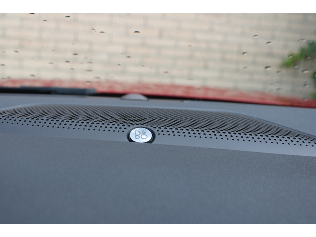 Ford Kuga 2.5 PHEV ST-Line X | Panoramadak | Trekhaak | BLIS | B&O | Head-up | Winterpack