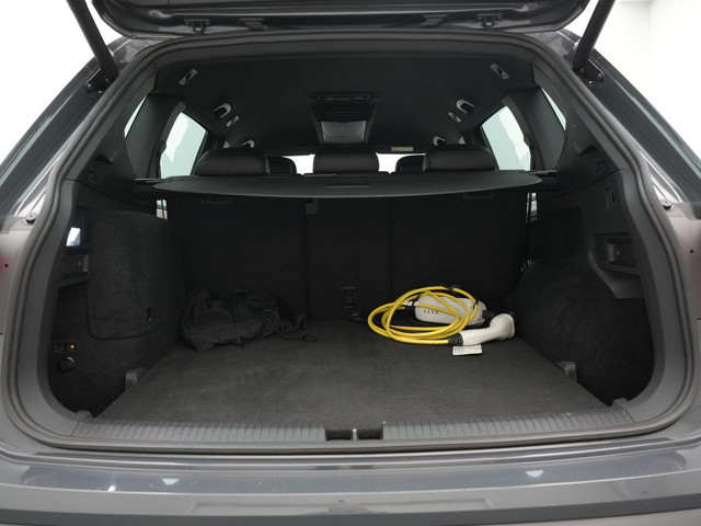 Seat Tarraco 1.4 TSI e-Hybrid 245 pk DSG PHEV Xcellence | Trekhaak | Stuur- achterbankverwarming | Achteruitrijcamera