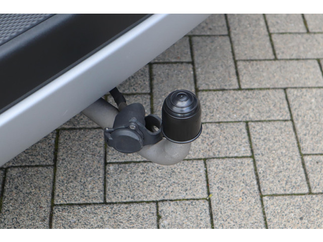 Ford Kuga 2.5 PHEV TITANIUM EL-TREKHAAK PANORAMADAK CAMERA CLIMA KEYLESS NAVI APPLE ANDROID NL-AUTO