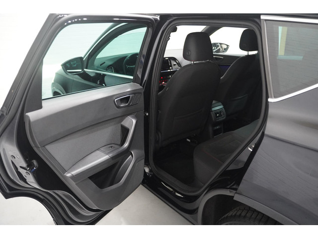 Seat Ateca 1.5 TSI FR Business Intense Navi Adaptive cruise Winterpakket Camera Parkeerassistent Elektrische klep 1e Eig. NAP