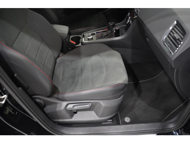 Seat Ateca 1.5 TSI FR Business Intense Navi Adaptive cruise Winterpakket Camera Parkeerassistent Elektrische klep 1e Eig. NAP