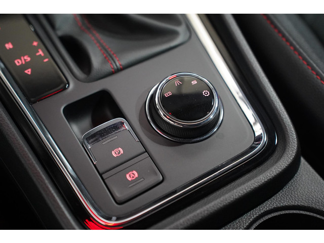 Seat Ateca 1.5 TSI FR Business Intense Navi Adaptive cruise Winterpakket Camera Parkeerassistent Elektrische klep 1e Eig. NAP