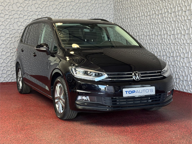 volkswagen-touran-1.5-tsi-150pk-7p-carplay-navi-camera-led-elek.klep-vir.cockpit-dode.hoek-det.-stoelverw-keyless-7p-7pers-10-2024-volkswagen-rij