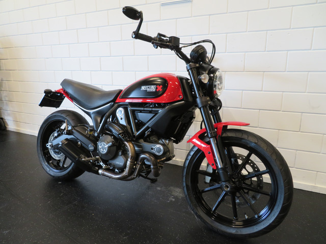 Ducati Scrambler 800 ICON CLASSIC HISTORIE