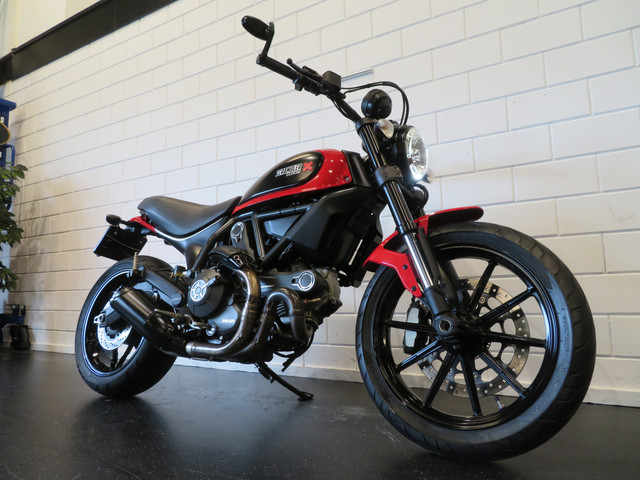 Ducati Scrambler 800 ICON CLASSIC HISTORIE