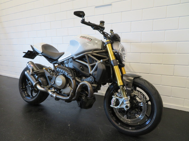 Ducati Monster 1200 S NIEUWSTAAT! TERMINO
