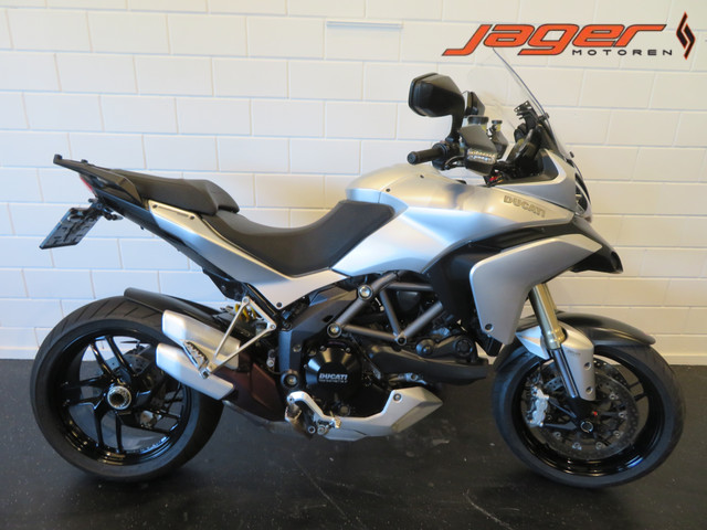 ducati-multistrada-1200-superstrak-