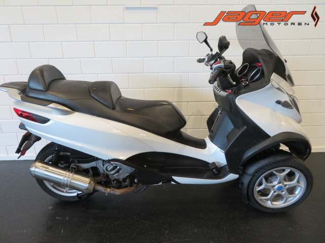 piaggio-mp3-500-lt-mp3-autorijbewijs-top--