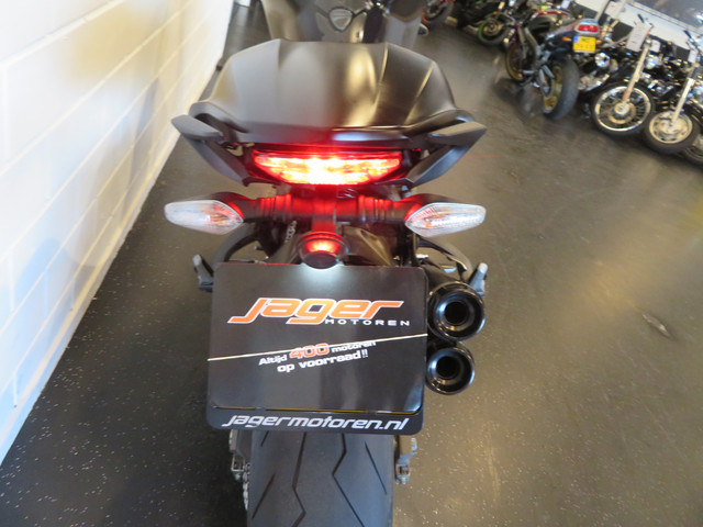 Ducati Monster 821 ABS BLACK-EDIT. TERMI