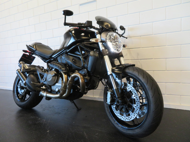 Ducati Monster 821 ABS BLACK-EDIT. TERMI