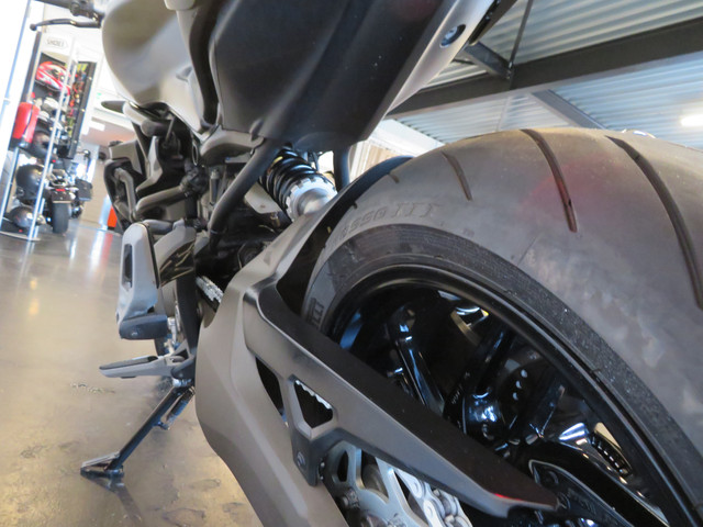 Ducati Monster 821 ABS BLACK-EDIT. TERMI