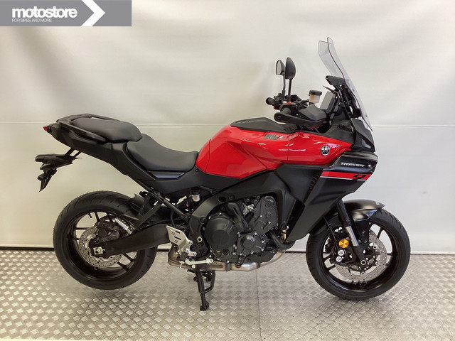 yamaha-tracer-9-y-amt