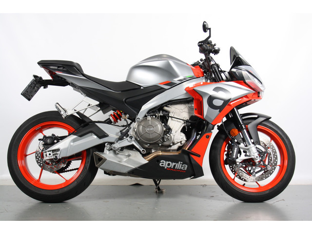 aprilia-tuono-660-