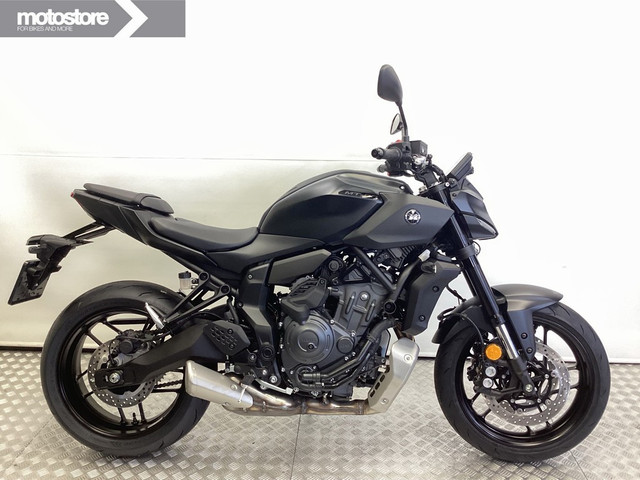 yamaha-mt-07-a-y-mat