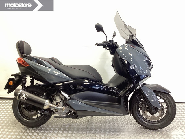 yamaha-x-max-300-tech-max