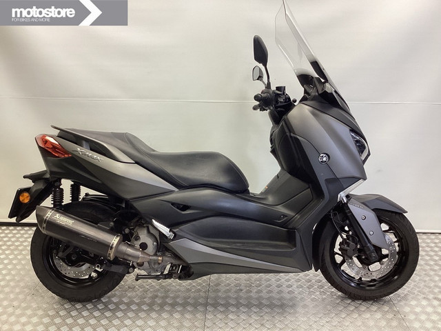 yamaha-x-max-300-abs