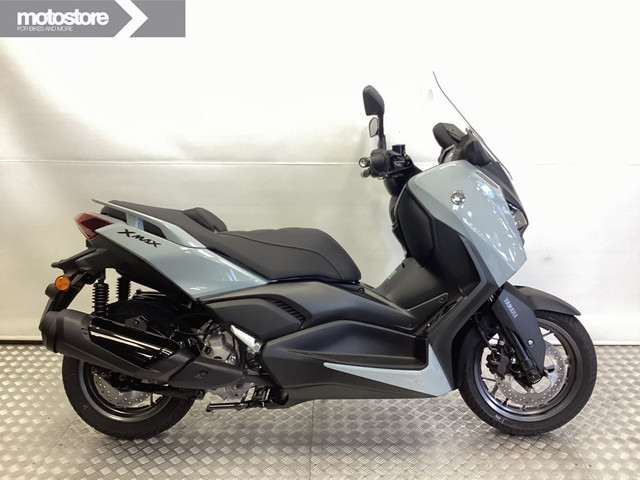 yamaha-x-max-300-tech-max-plus