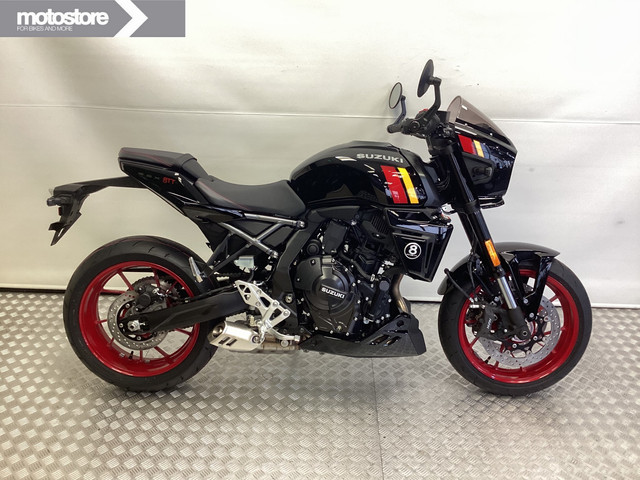 suzuki-gsx-gsx-8tt