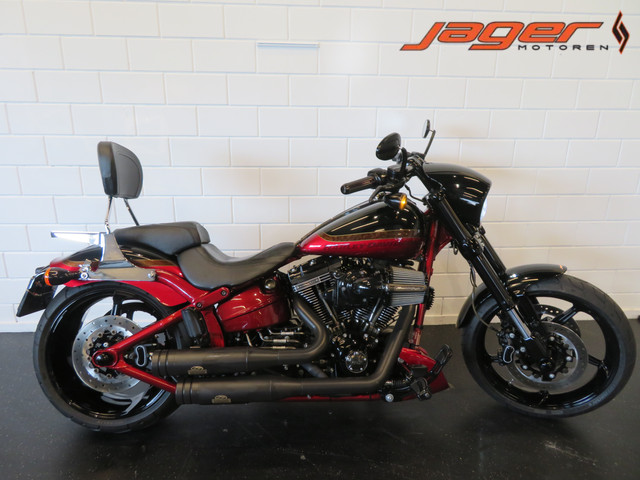 harley-davidson-breakout-fxse-cvo-pro-street-110ci