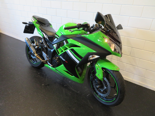 Kawasaki Ninja 300 ABS ZEER FRAAI!