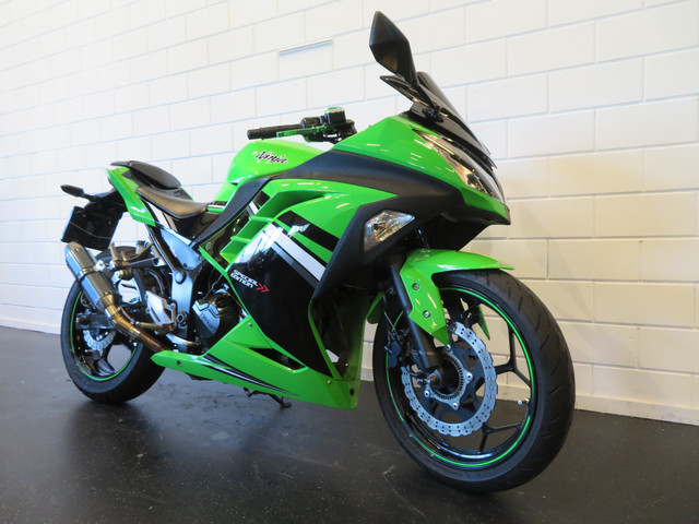 Kawasaki Ninja 300 ABS ZEER FRAAI!