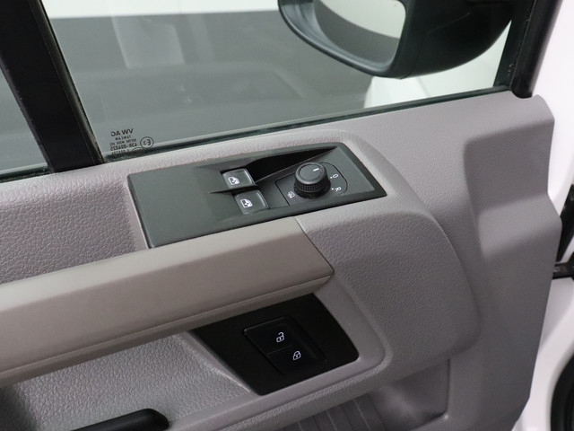 Volkswagen Crafter 2.0TDI 140PK L3H3 | Airco | Cruise | Trekhaak | Betimmering