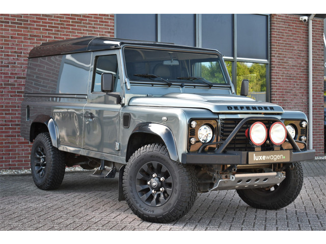 land-rover-defender-110-2.2-td4-hard-top-1e-eig.-nl-auto-black-pack-euro5