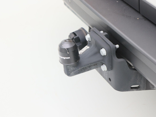 Volkswagen Crafter 35 2.0 TDI L3H3 Trendline | 140PK | Laadruimte Betimmering | Side Bars | Hoog dak | Trekhaak |