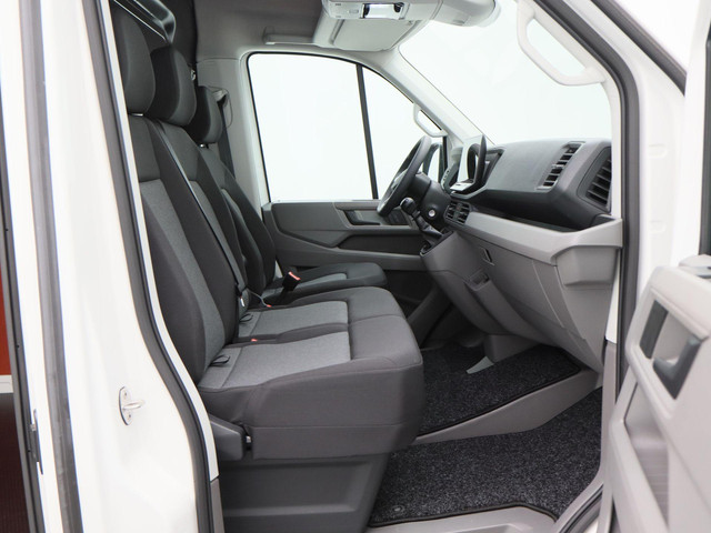 Volkswagen Crafter 35 2.0 TDI L3H3 Trendline | 140PK | Laadruimte Betimmering | Side Bars | Hoog dak | Trekhaak |