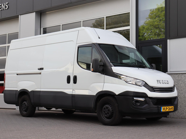 iveco-daily-35s16v-2.3-352-l2h2---airco---trekhaak---camera-