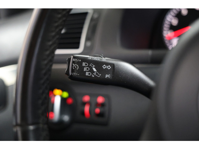 Volkswagen Touran 1.4 TSI Highline 7 ZITTER DSG NAVI CLIMA CRUISEC STOELVW '10