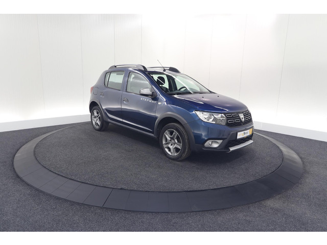 dacia-sandero-stepway-tce-90-sl---navigatie---parkeersensoren---airco