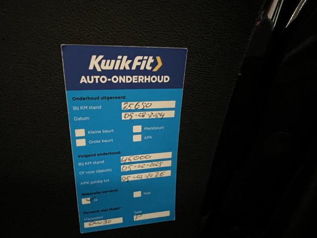 Citroen C4 Cactus 1.2 PureTech Shine NAVIGATIE CAMERA, LED, CRUISE, NAP.