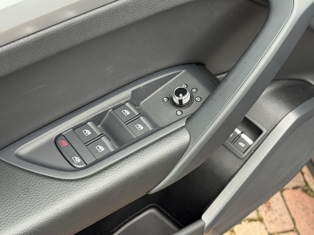 Audi Q5 50 TFSI e S edition | Trekhaak | Pano | LED