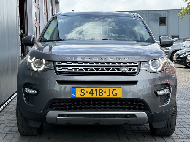 land-rover-discovery-sport-bwj-2018-2.0-180-pk-td4-se-7p.-automaat---trekhaak---stoelverw.---stuurverw.---camera---panoramadak---elektrische-achterklep---n