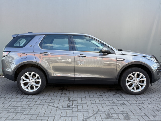 Land Rover Discovery Sport BWJ 2018 2.0 180 PK TD4 SE 7p. AUTOMAAT | TREKHAAK | STOELVERW. | STUURVERW. | CAMERA | PANORAMADAK | ELEKTRISCHE ACHTERKLEP | N