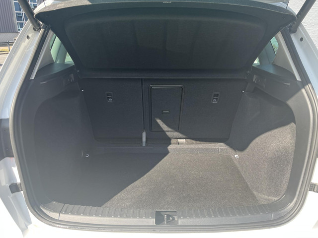 Seat Ateca 1.5 TSi DSG FR Business Intense | NAV. | EL. TREKHAAK | STANDKACHEL | CAMERA |