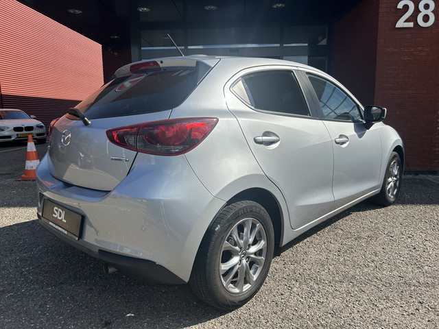 Mazda 2 1.5 Skyactiv-G Comfort    NAVI + CARPLAY    PDC    CRUISE    AIRCO    STOELVERWARMING